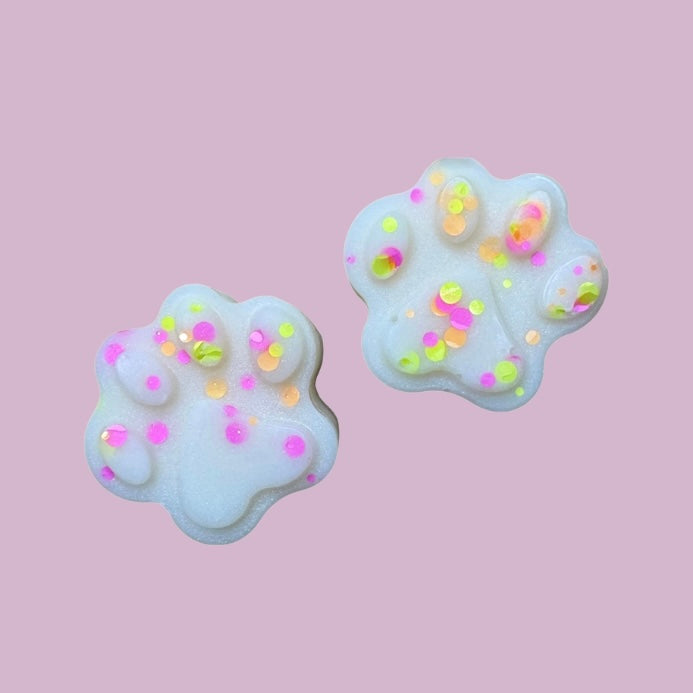 Fruity Juicy Bubblegum Paw Print Shapes