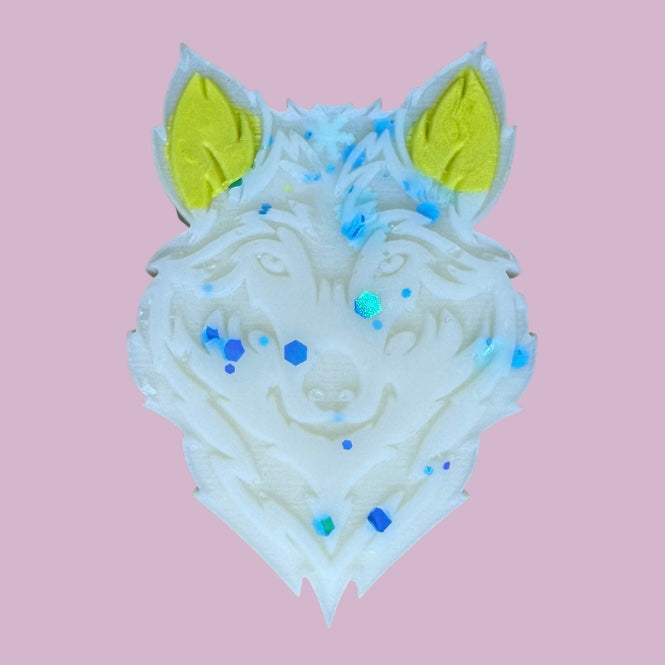 Snowflake Cookie & Citrus Buttercream Wolf Shape