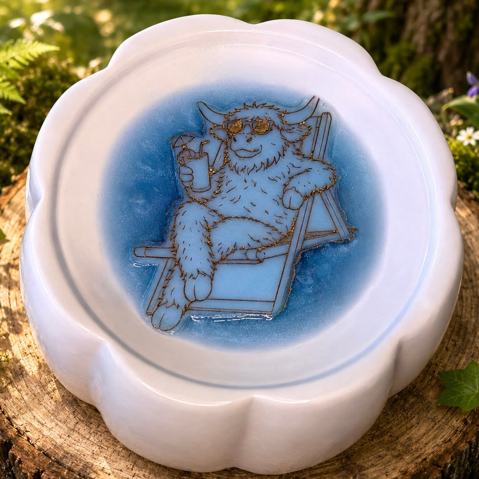 Highland Cow Sunbathing Shape