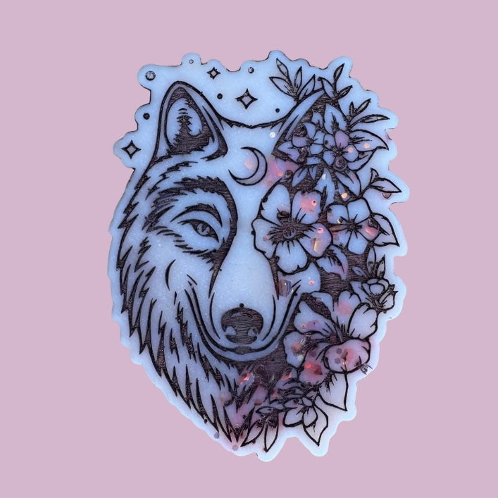 Cinnamon Bubblegum Flower Wolf Shape