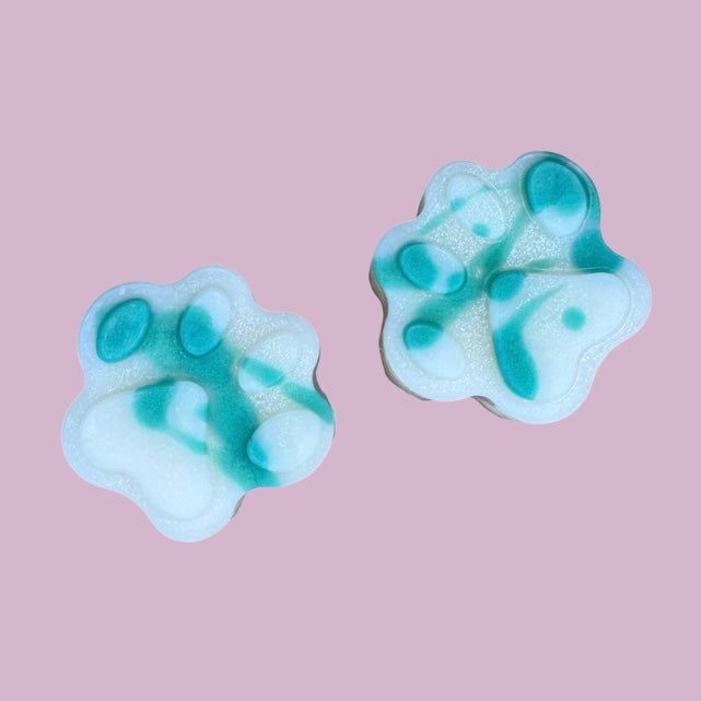 Marshmallow & Wild Mint Paw Print Shapes