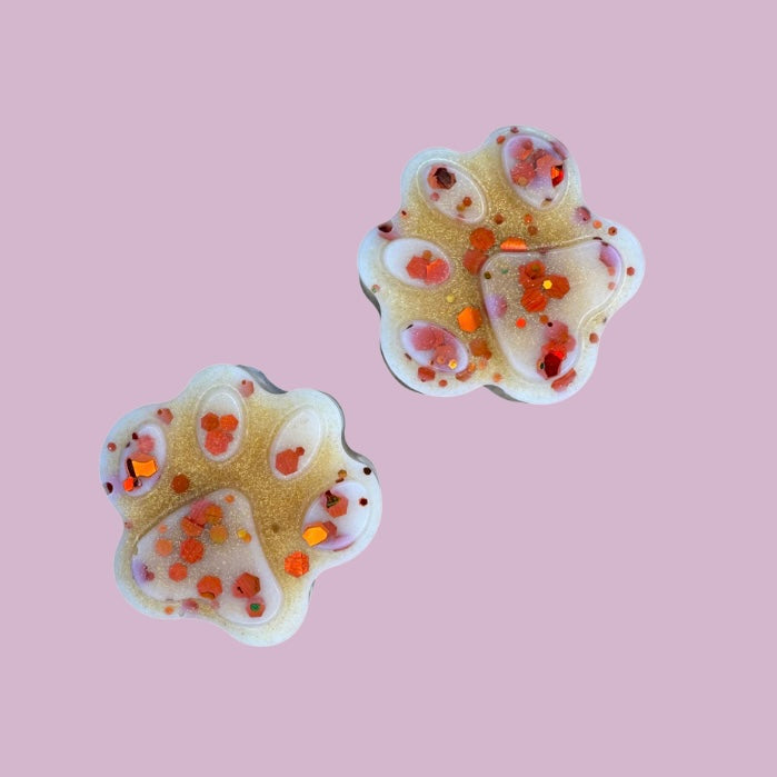 Praline & Vanilla Whip Paw Print Shapes